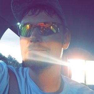 Meet your Posher, Joshua